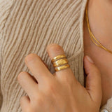 Gold Hammered Lines Ring