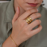 Gold Hammered Lines Ring