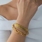 Gold Oval Link Chain Bracelet