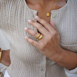 Gold Thin Soft Curve Ring