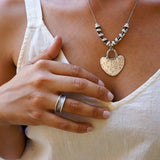 Ασημένιο Κολιέ με Σφυρήλατο Μενταγιόν Ρόμβο