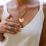 Ασημένιο Κολιέ με Σφυρήλατο Μενταγιόν Ρόμβο