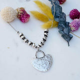 Ασημένιο Κολιέ με Σφυρήλατο Μενταγιόν Ρόμβο