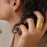 Gold Hammered Lines Ring