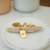 Χρυσό ορθογώνιο κολιέ με μενταγιόν ήλιου