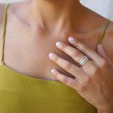 Ασημένιο δαχτυλίδι με εσωτερικό φλοράλ σχέδιο