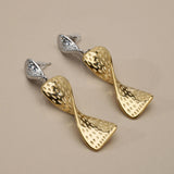 Κρεμαστά Σκουλαρίκια με Στριφτό Ορθογώνιο Σχέδιο