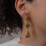 Κρεμαστά Σκουλαρίκια με Στριφτό Ορθογώνιο Σχέδιο