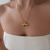 Χρυσό Κολιέ με Κρεμαστό Βαρελάκι και Σμάλτο