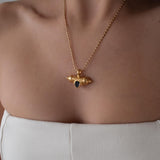 Χρυσό Κολιέ με Κρεμαστό Βαρελάκι και Σμάλτο