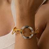 Φαρδύ Επιχρυσωμένο Βραχιόλι Με Σφυρήλατους Κρίκους