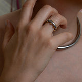 Ασημί Βέρα Με Χρυσές Μπίλιες