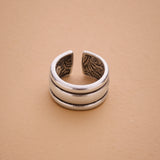 Ασημένιο δαχτυλίδι με εσωτερικό φλοράλ σχέδιο